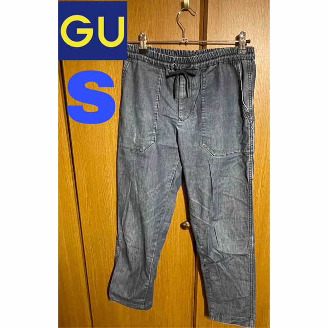 GU(ジーユー)のGU ネイビー デニム風 カジュアルパンツ メンズのパンツ(スラックス)の商品写真