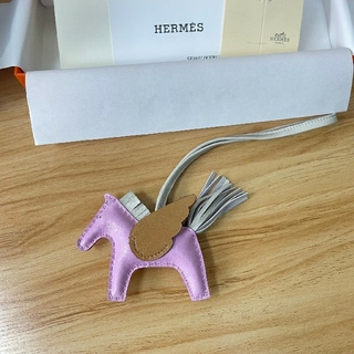 Hermes - HERMES♡エルメス⭐️限定 カデナ ペリカン チャーム⭐️革紐 