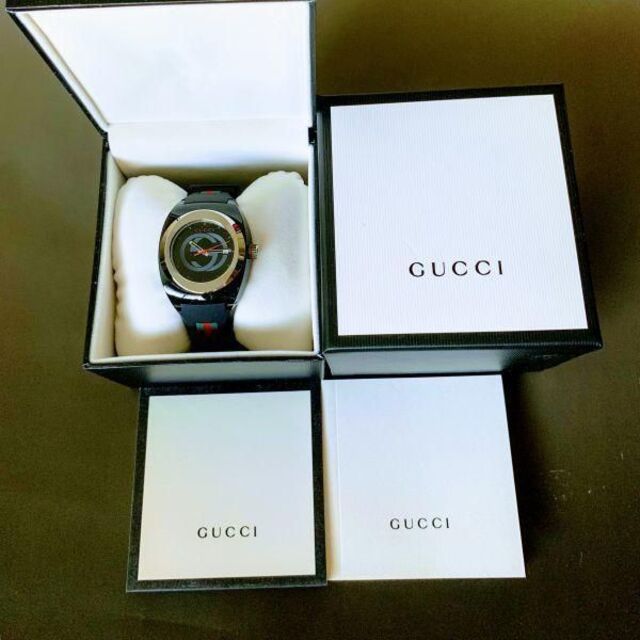 Gucci(グッチ)の【定価7.2万円】高級ブランド グッチ GUCCI Gロゴ メンズ 腕時計 メンズの時計(ラバーベルト)の商品写真