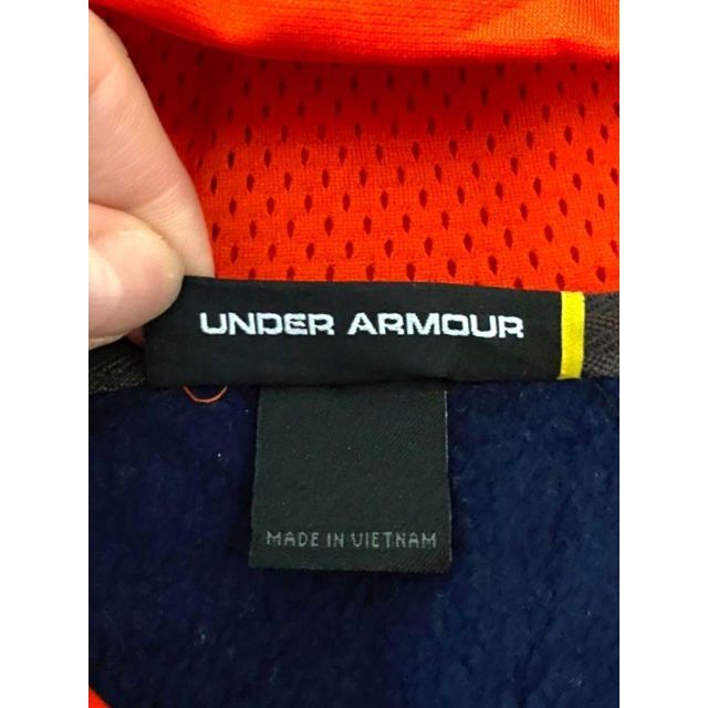 UNDER ARMOUR(アンダーアーマー)のアンダーアーマー オーバーンタイガース スウェットパーカーネイビー紺色L古着 メンズのトップス(パーカー)の商品写真