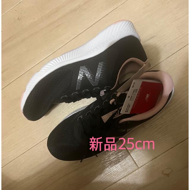 New Balance(ニューバランス)のニューバランス レディース新品スニーカー25cm レディースの靴/シューズ(スニーカー)の商品写真