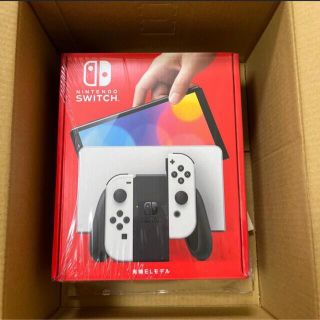 ニンテンドースイッチ(Nintendo Switch)の未使用　Nintendo Switch（有機ELモデル）  ホワイト(家庭用ゲーム機本体)