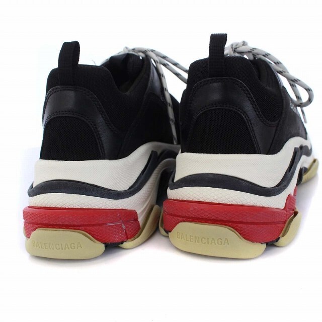 BALENCIAGA TRIPLE S TRAINERS BLACK WHITE