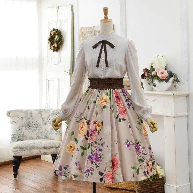 Victorian maiden - ROSA BIANCAスカートの通販 by 柴犬's shop
