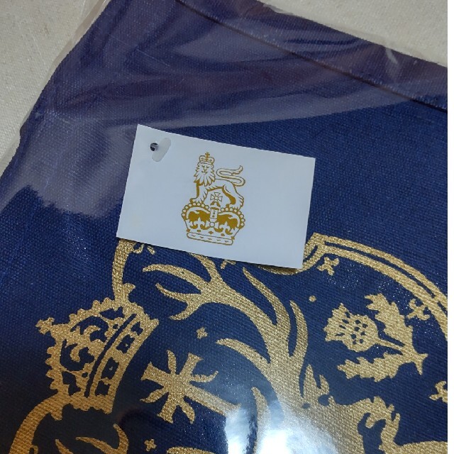 エリザベス女王避暑地ホリールード宮殿公式バッグ レディースのバッグ(トートバッグ)の商品写真