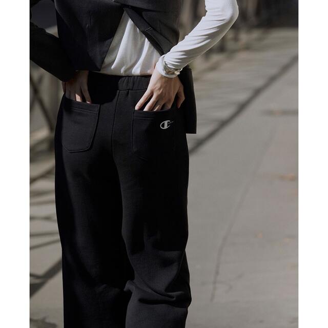 Ameri VINTAGE(アメリヴィンテージ)のAMERI×Champion WIDE SWEAT PANTS レディースのパンツ(カジュアルパンツ)の商品写真
