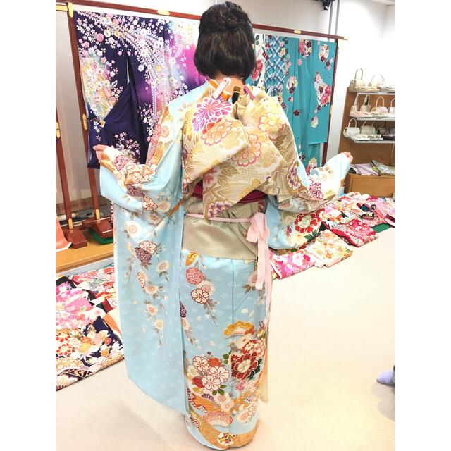 送料無料》振り袖 箱有【振り袖、袋帯、長襦袢、バック、フェザーショールセット】 ♡KAZE♡様専用 振袖フルセット ブランド振袖セット 牡丹とバタフライ