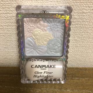 CANMAKE - キャンメイク(CANMAKE) グロウフルールハイライター 03(6.3g)