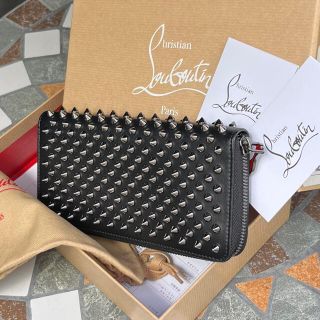 クリスチャンルブタン(Christian Louboutin)の【美品】クリスチャン・ルブタン　長財布/ラウンドファスナー　黒(長財布)