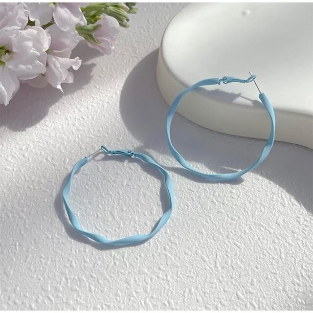 NICE CLAUP(ナイスクラップ)のlight blue matte earring③ レディースのアクセサリー(ピアス)の商品写真