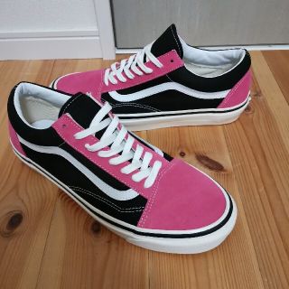 ヴァンズ(VANS)の【早い者勝ち値引き】VANS OLD SKOOL ブラックピンク29cm(スニーカー)