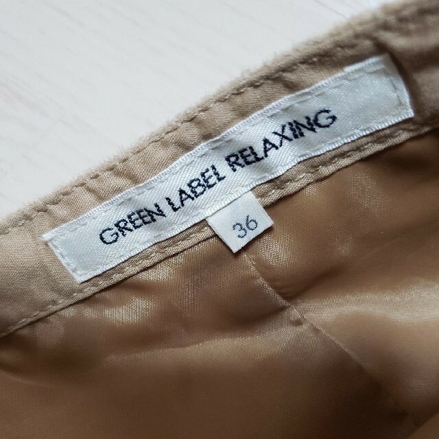 UNITED ARROWS green label relaxing(ユナイテッドアローズグリーンレーベルリラクシング)のユナイテッドアローズ　グリーンレーベル　レザーショートパンツ レディースのパンツ(ショートパンツ)の商品写真