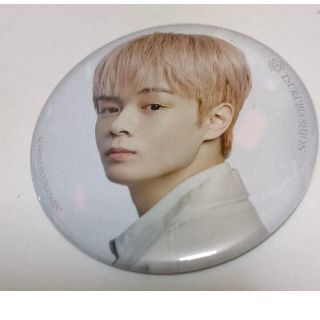 JO1 KIZUNA 缶バッチ 鶴房汐恩(アイドルグッズ)
