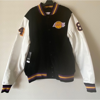 ミッチェルアンドネス(MITCHELL & NESS)のL Black Mamba HOF Varsity Jacket Lakers(スタジャン)