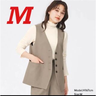 ジーユー(GU)のM ベージュ　ノーカラーベストRS+E  GU ユニクロ　H&M ZARA (ベスト/ジレ)