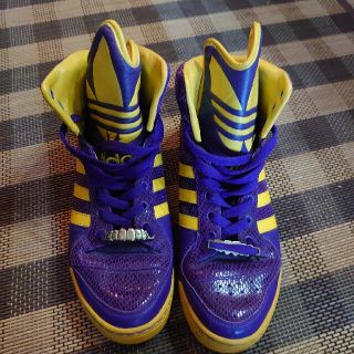 ジェレミースコット(JEREMY SCOTT)のadidas×JEREMY SCOTT レイカーズカラー スニーカー25,5cm(スニーカー)