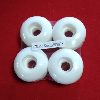 HARD＜税送料739円込＞定番３１板用　 52x32mm９９A　2個目から激安(スケートボード)