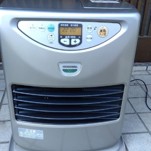 コロナ - コロナ石油ファンヒーター2010年製品の通販 by やま コロナ - コロナ石油ファンヒーター2010年製品の通販 by やま