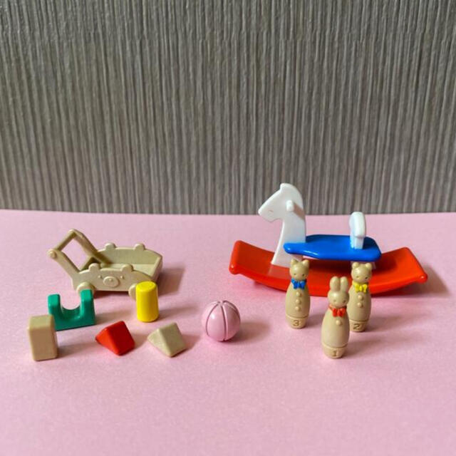 EPOCH(エポック)のシルバニアファミリー おもちゃ＆小物 エンタメ/ホビーのおもちゃ/ぬいぐるみ(ぬいぐるみ)の商品写真