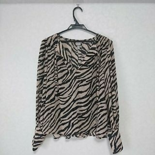 エイチアンドエム(H&M)のH&M 長袖ブラウス シャツ 32P(シャツ/ブラウス(長袖/七分))