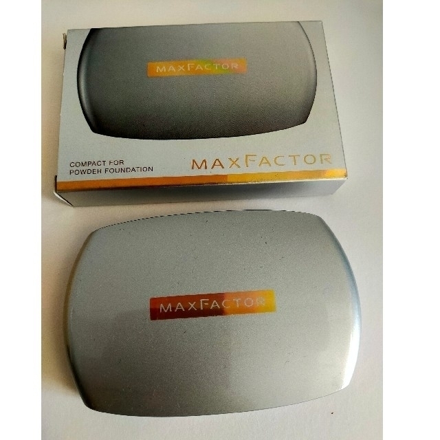 MAXFACTOR(マックスファクター)の（ご予約品、コンパクト無し）MFFクリスタルパウダーファンデOB2.バフ コスメ/美容のベースメイク/化粧品(ファンデーション)の商品写真