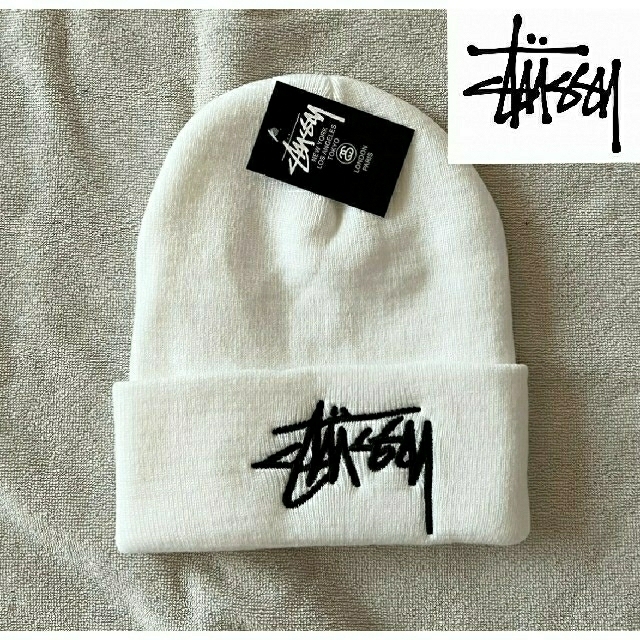 stussy ボンボン　ニット帽　メンズ　レディース