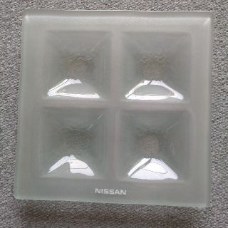 【未使用・非売品】THE　CONRAN　SHOP×NISSAN　ガラストレイ(小物入れ)