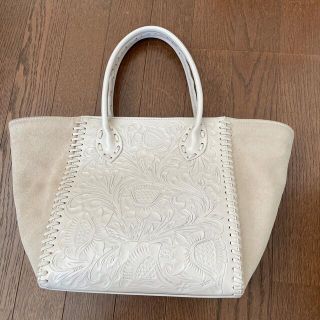 グレースコンチネンタル(GRACE CONTINENTAL)の専用【Grace continental】エクリュ・carvingバック(ショルダーバッグ)