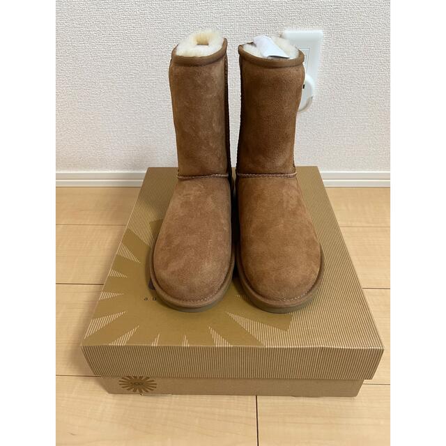 新品・未使用❣️】【UGG】アグ クラッシックショート チェスナット