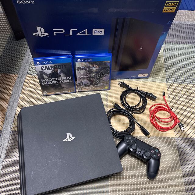 ゲームソフト/ゲーム機本体PS4 Pro CUH-7100B 1TB ブラック　即日配送！