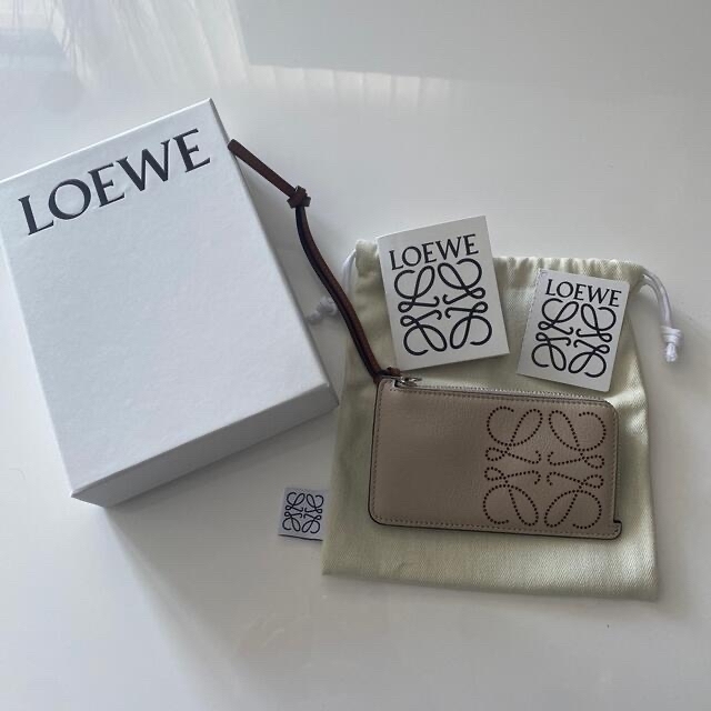 アウトレット 美品 ロエベ カードケース 新品未使用 LOEWE - 通販