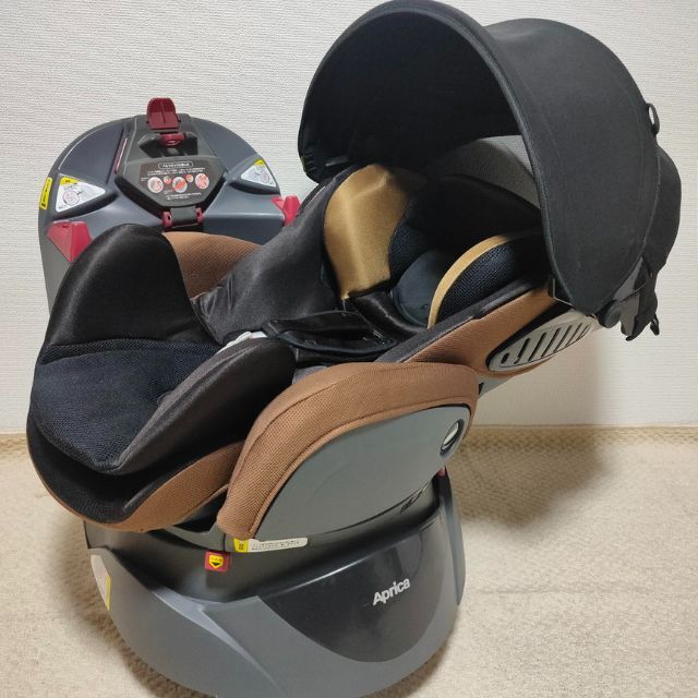 送料込】アップリカ 美品 上級モデル フラディア Air フルフラット 新生児-