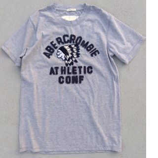 アバクロンビーアンドフィッチ(Abercrombie&Fitch)のAbercrombie＆Fitch アバクロ 刺繍 ワッペン Tシャツ(Tシャツ(半袖/袖なし))