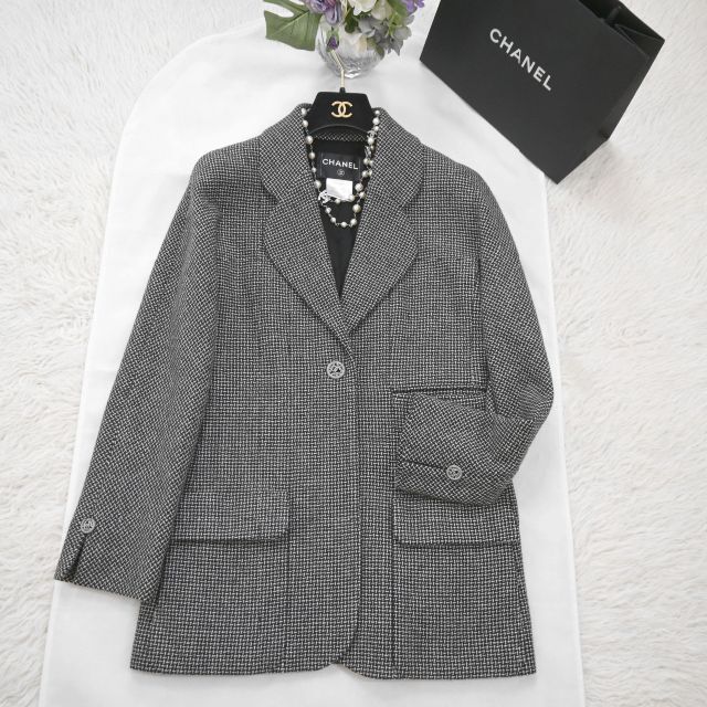 送料無料キャンペーン?】 CHANEL - ☆CHANEL☆極美品☆CCボタン