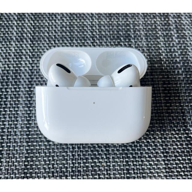 Apple(アップル)のAirPods Pro 第一世代 スマホ/家電/カメラのオーディオ機器(ヘッドフォン/イヤフォン)の商品写真