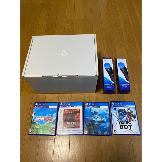 PlayStation4(プレイステーション4)のVR MEGA PACKセット（PS4用VRとソフト4本） エンタメ/ホビーのゲームソフト/ゲーム機本体(家庭用ゲーム機本体)の商品写真