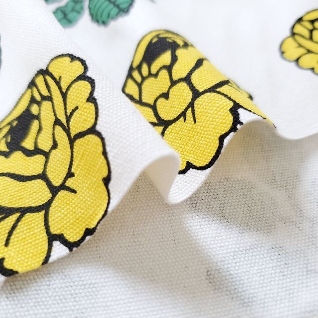 marimekko - コットンキャンバス生地 北欧風フラワー イエロー