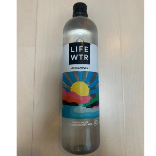 ライフウォーター　LIFE WTR LIFEWATER  1000ml ボトル(登山用品)