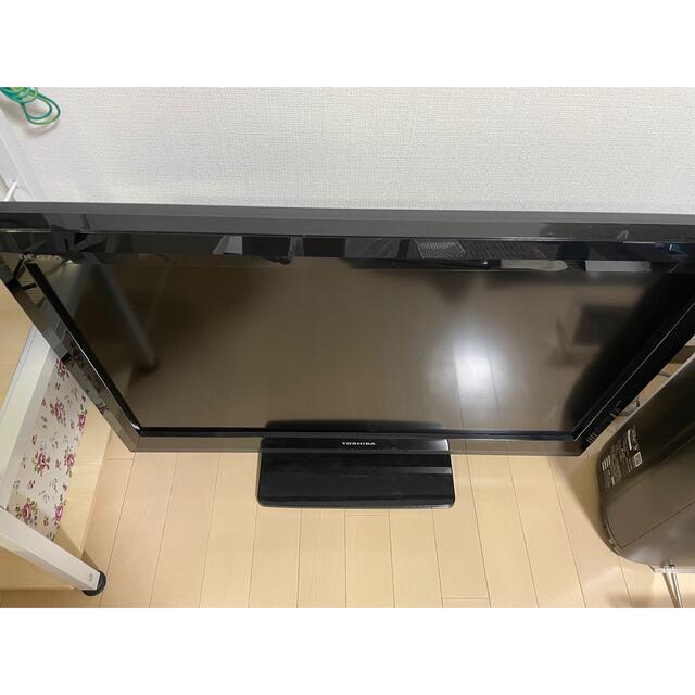 東芝(トウシバ)のREGZA   32型   TOSHIBA   32A1S   リモコン付き スマホ/家電/カメラのテレビ/映像機器(テレビ)の商品写真