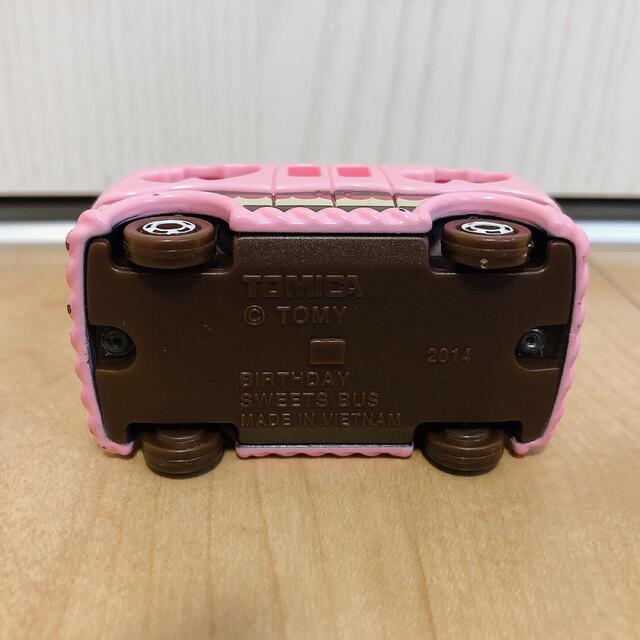 Takara Tomy(タカラトミー)のトミカ　スイーツバス エンタメ/ホビーのおもちゃ/ぬいぐるみ(ミニカー)の商品写真