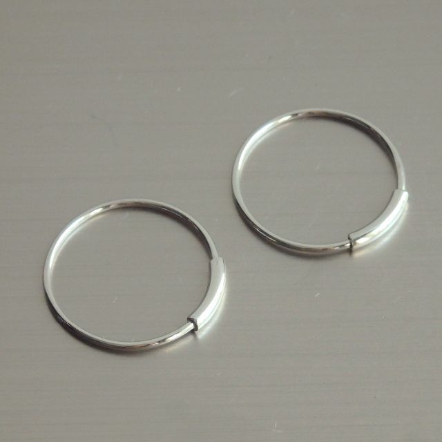 MARIA BLACK(マリアブラック)の【新品】 MARIA BLACK　両耳ピアス　BASIC 16 HOOP　SLV レディースのアクセサリー(ピアス)の商品写真