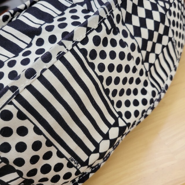 SAZABY(サザビー)のSAZABY サザビー ショルダーバッグ　日本製 レディースのバッグ(ショルダーバッグ)の商品写真