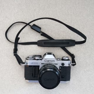 キヤノン(Canon)のnico様専用 キャノン Canon AE-1 レンズ・ストロボ・使用説明書付(フィルムカメラ)