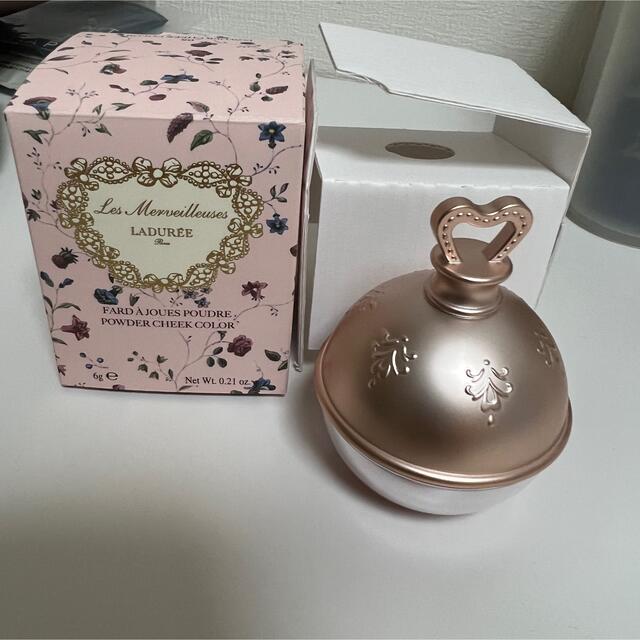 LADUREE(ラデュレ)の新品レ・メルヴェイユーズ ラデュレ パウダー チーク カラー 05 コスメ/美容のベースメイク/化粧品(チーク)の商品写真