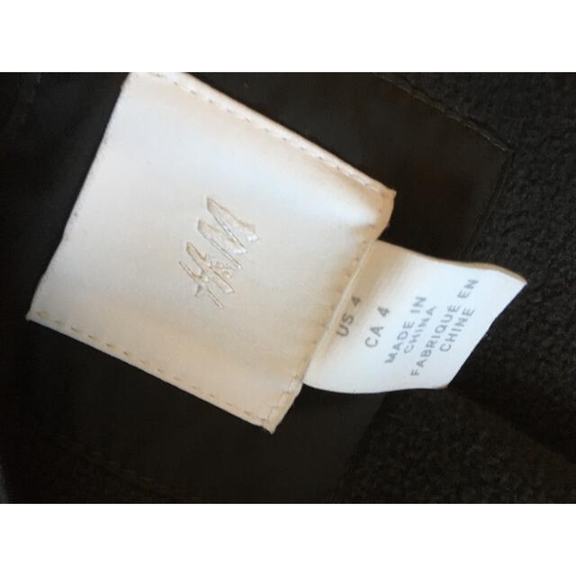H&M(エイチアンドエム)のH&M ショート丈コート　 レディースのジャケット/アウター(ダウンコート)の商品写真