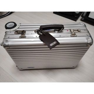 リモワ 革の通販 100点以上 | RIMOWAを買うならラクマ リモワ 革の通販 100点以上 | RIMOWAを買うならラクマ
