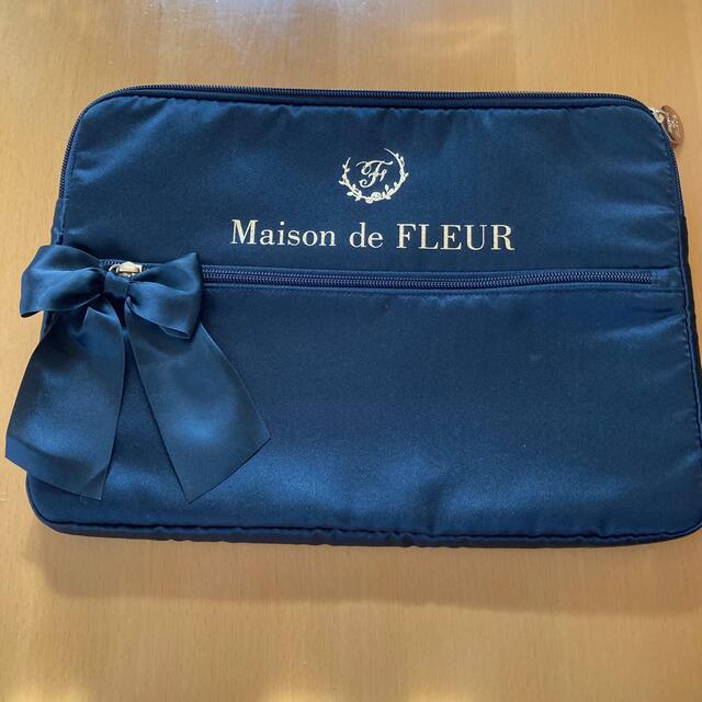 Maison de FLEUR(メゾンドフルール)のMaison de FLEUR メゾンドフルール PCケース　サイズM レディースのファッション小物(その他)の商品写真