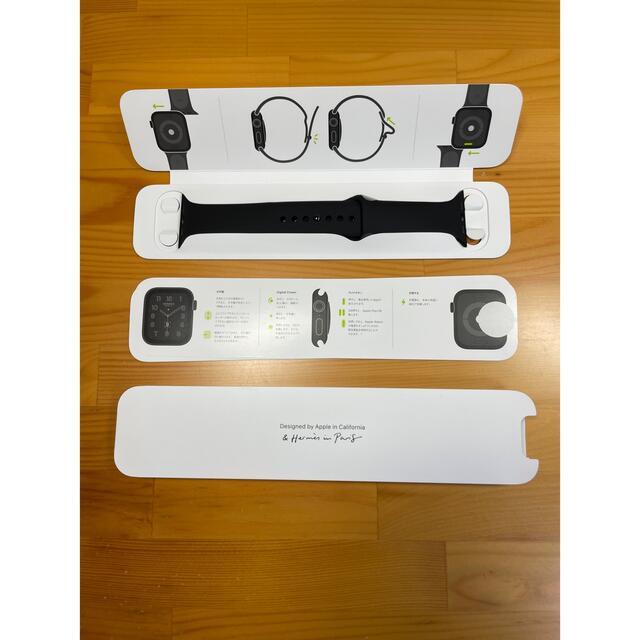 Apple(アップル)の【みんすく様専用】Apple Watchエルメス　series5 レディースのファッション小物(腕時計)の商品写真