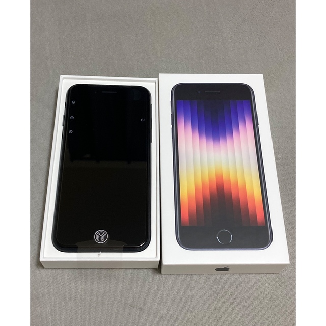 新品未使用 Apple iPhone SE3 64GB SIM フリー