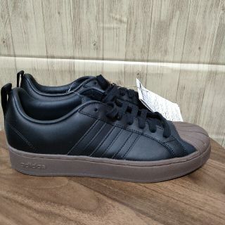 アディダス(adidas)のadidas　新品　ブラック　スニーカー　通勤　シューズ アディダス　25.5(スニーカー)